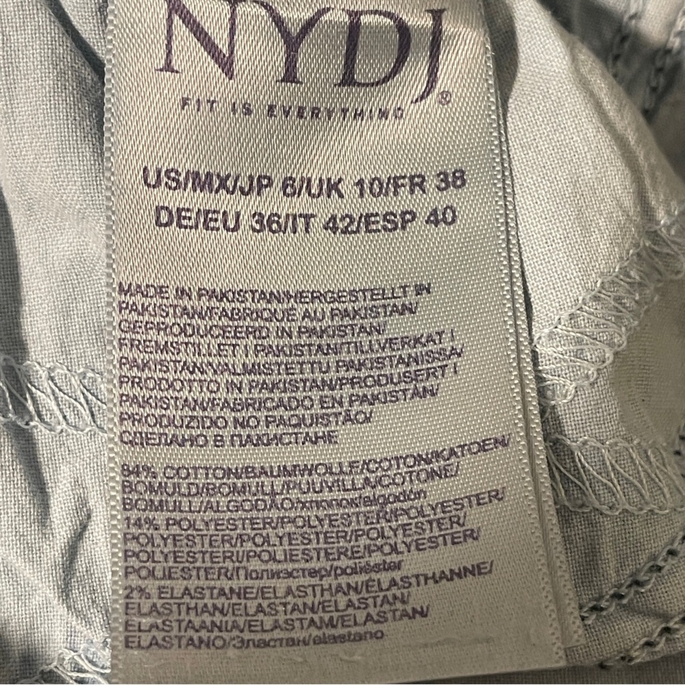 NYDJ Margot Girlfriend Cuffed Jean, Size 6 Palace Wash, Inseam 24” - Picture 6 of 7